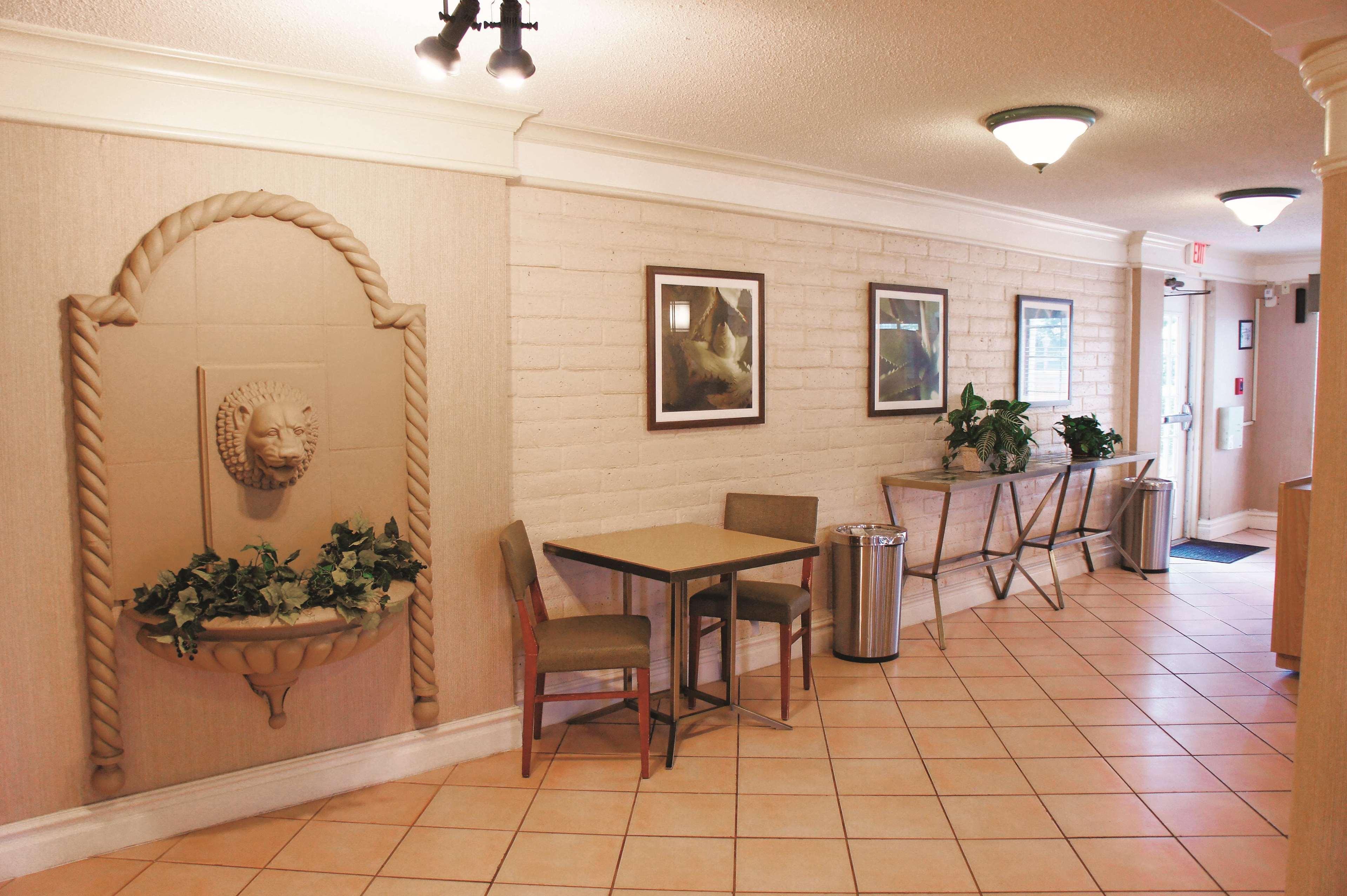 Baymont By Wyndham Houston La Porte Exterior foto